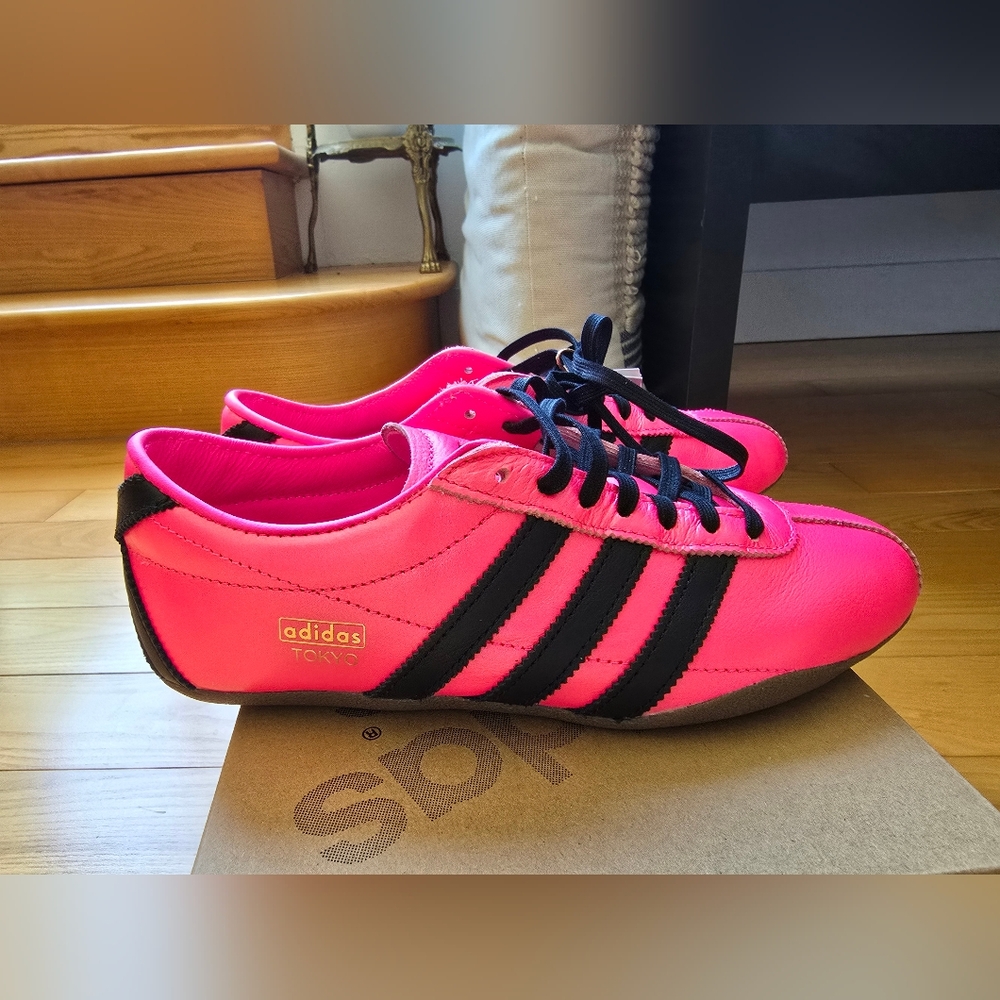 adidas Originals Tokyo JQ0305 Core Black / Pink / Gum Womens 7.5 Shoes NEW